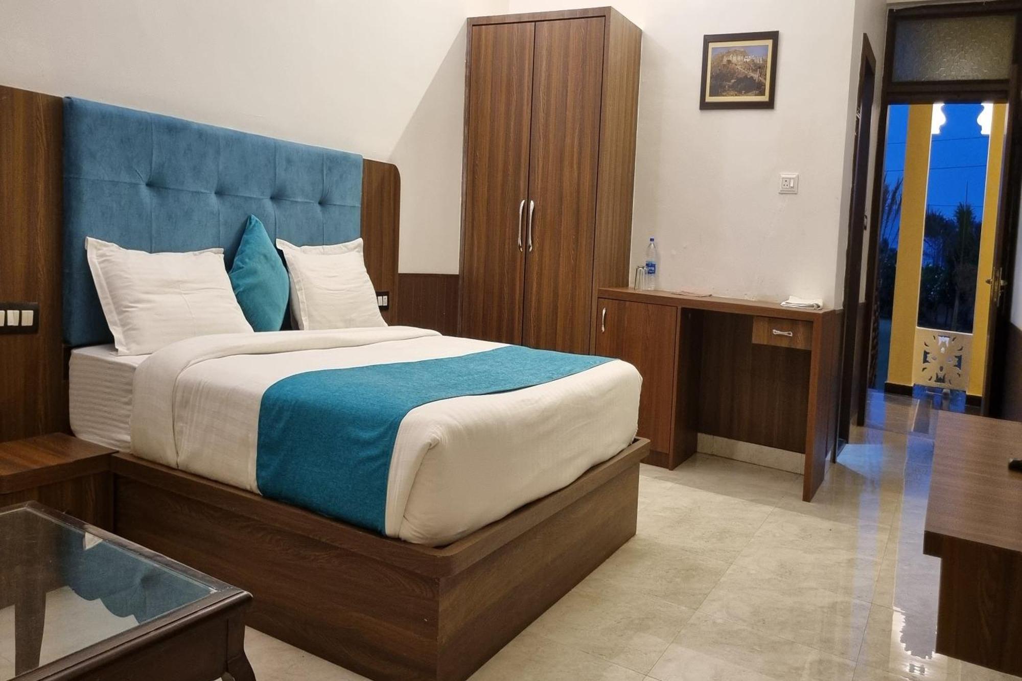 Maangarh Resorts Udaipur Bagian luar foto