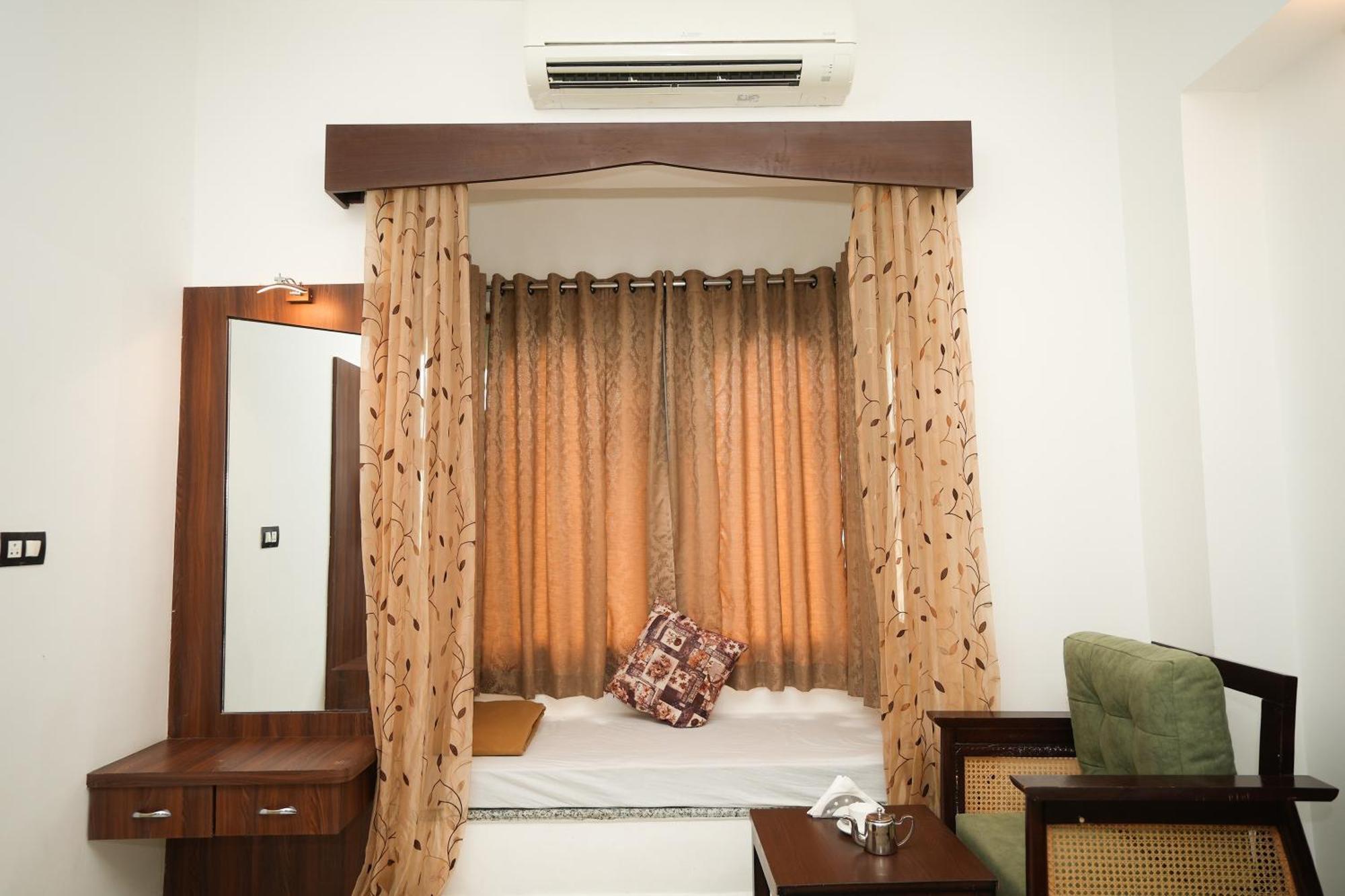 Maangarh Resorts Udaipur Bagian luar foto