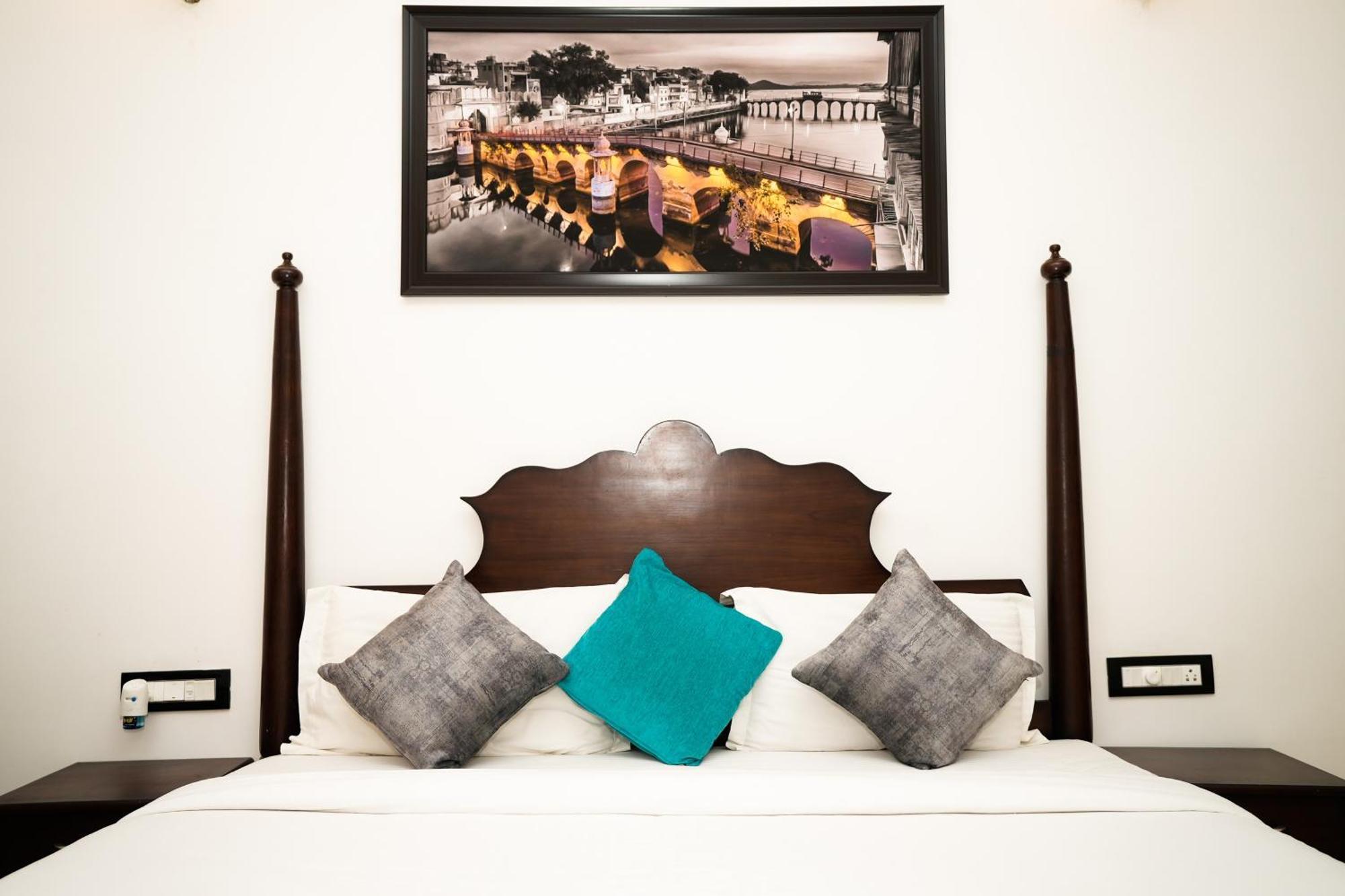 Maangarh Resorts Udaipur Bagian luar foto