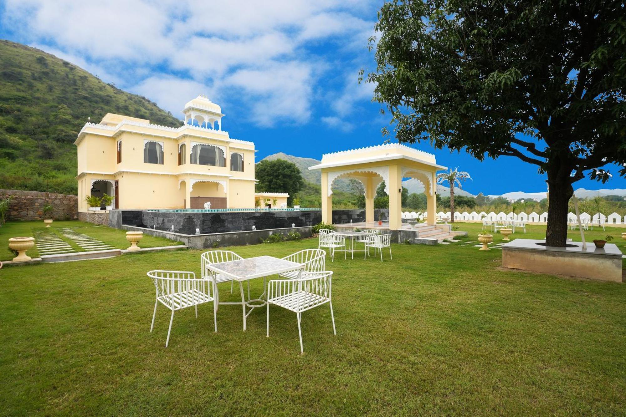 Maangarh Resorts Udaipur Bagian luar foto