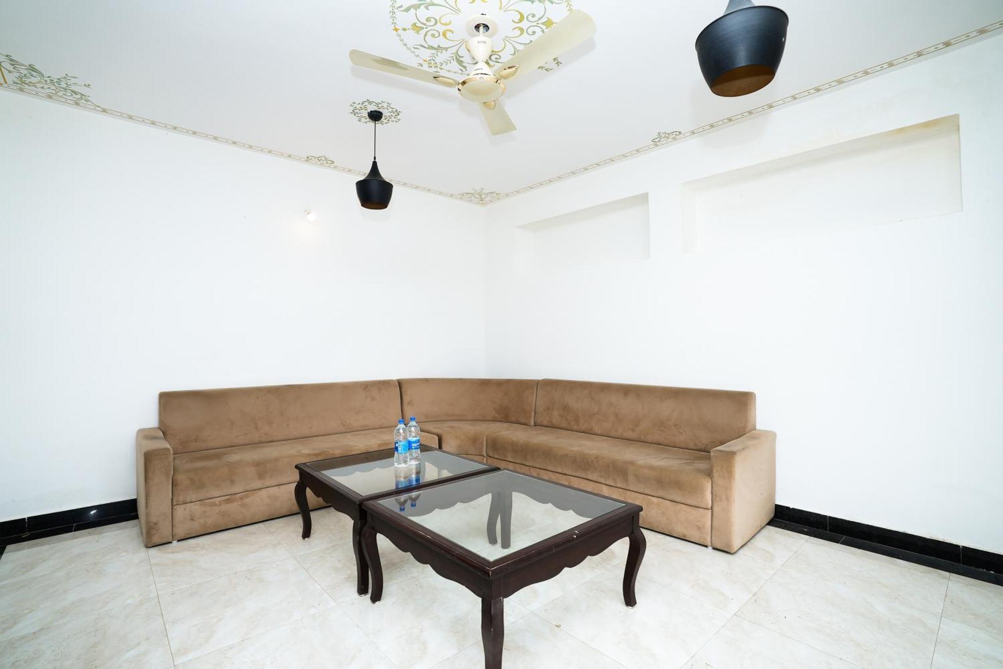 Maangarh Resorts Udaipur Bagian luar foto
